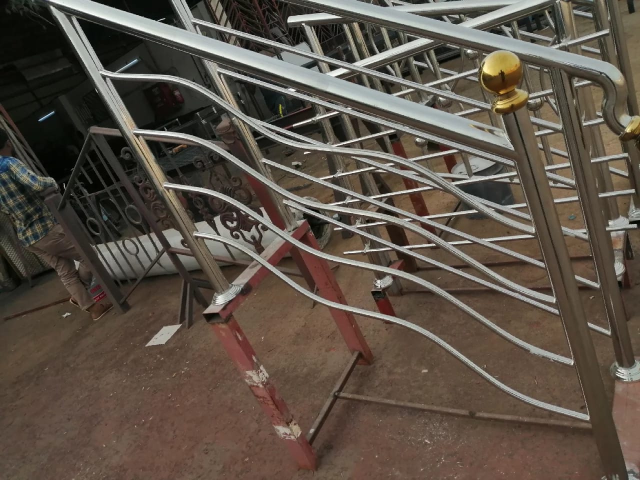 أبواب زجاجية منزلقة